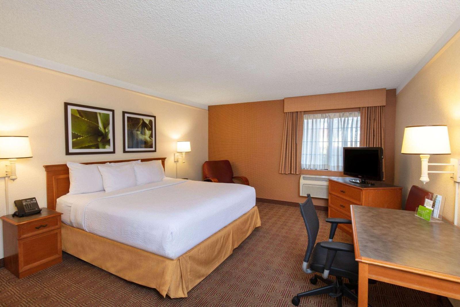 La Quinta by Wyndham Las Vegas Airport N Conv.