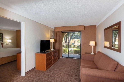 La Quinta by Wyndham Las Vegas Airport N Conv. image 12