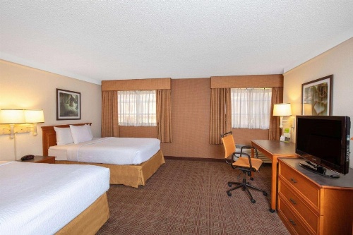 La Quinta by Wyndham Las Vegas Airport N Conv. image 22